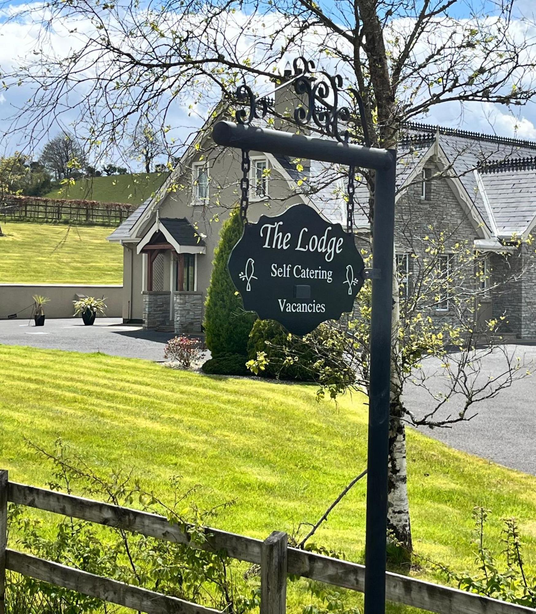 The Lodge Donegal Town Exterior photo